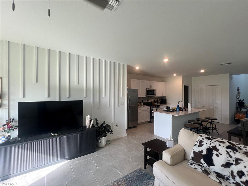 WILLOW AT PUNTA GORDA - Residential Lease