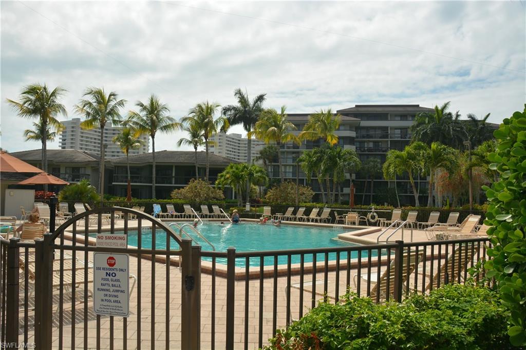 SOUTH SEAS - Residential