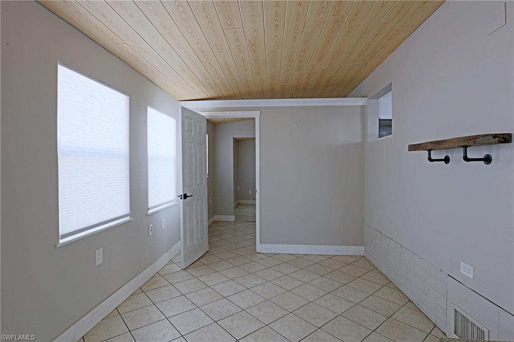 RIVERLAWN TERRACE - Residential