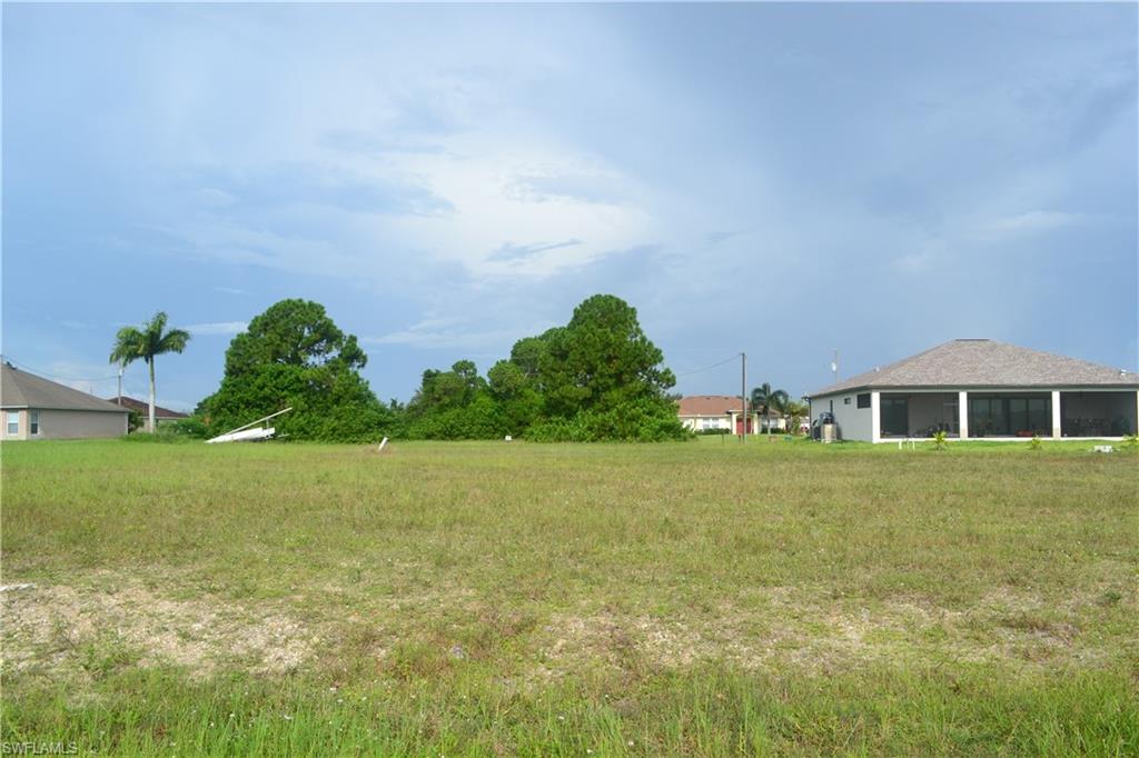 CAPE CORAL - Land