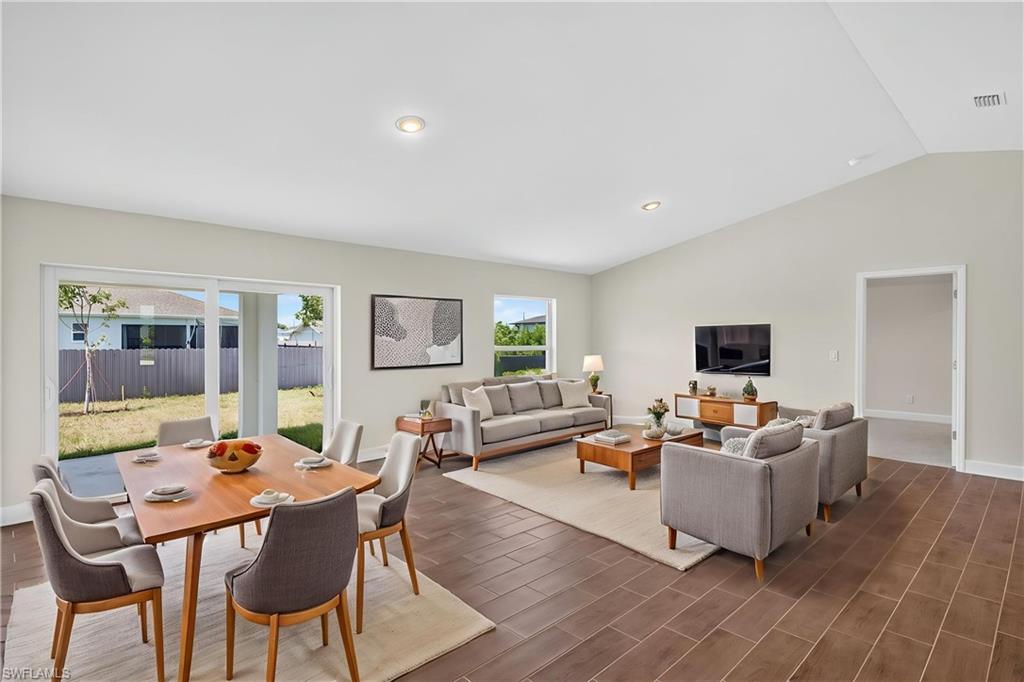 CAPE CORAL - Residential