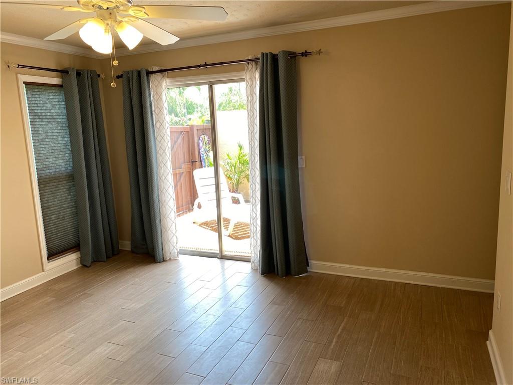 ROYAL WOODS - Residential