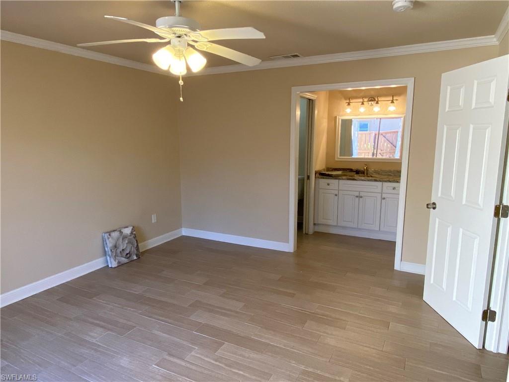 ROYAL WOODS - Residential
