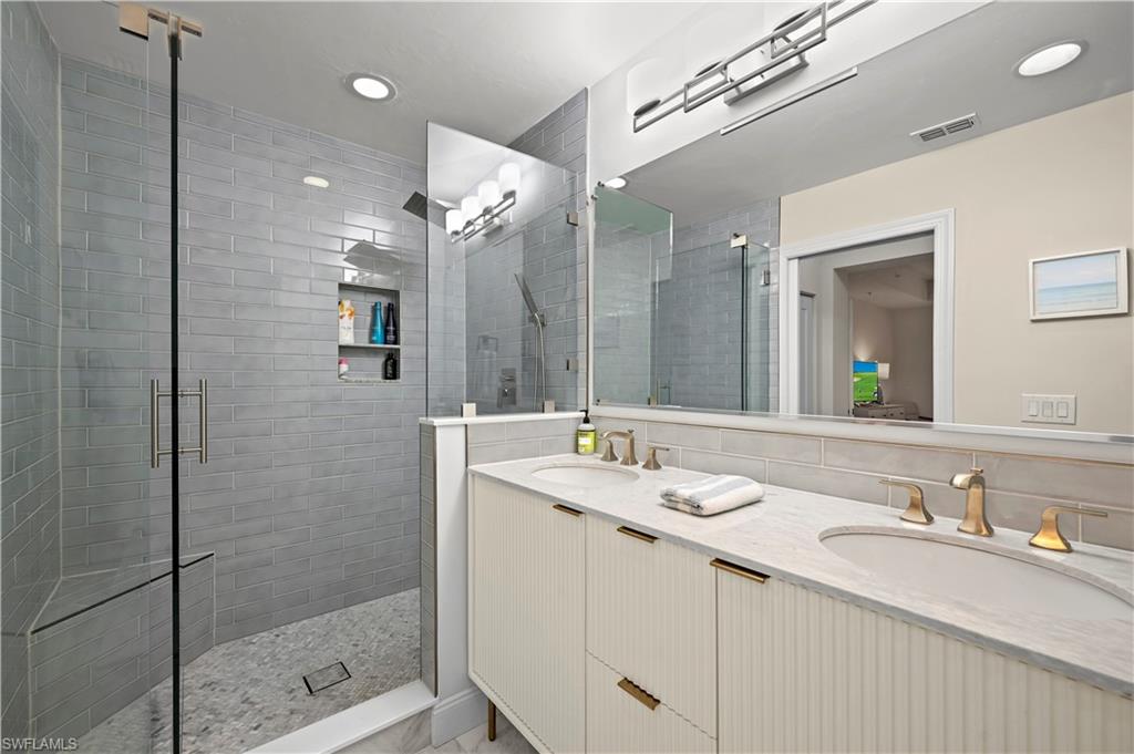 ISLAND SOUND - Residential