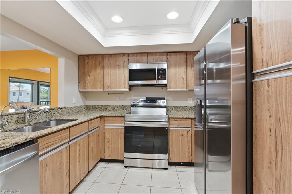 LE GRAND MARQUIS CONDO - Residential