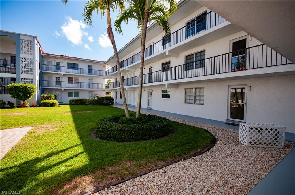 HIGH POINT COUNTRY CLUB - Residential