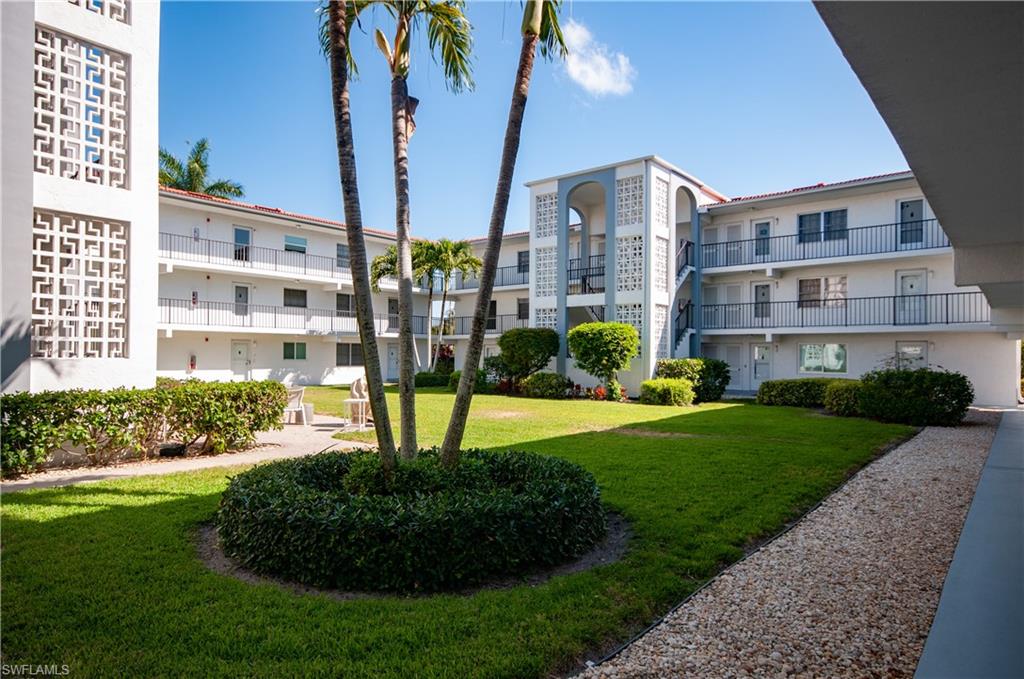 HIGH POINT COUNTRY CLUB - Residential