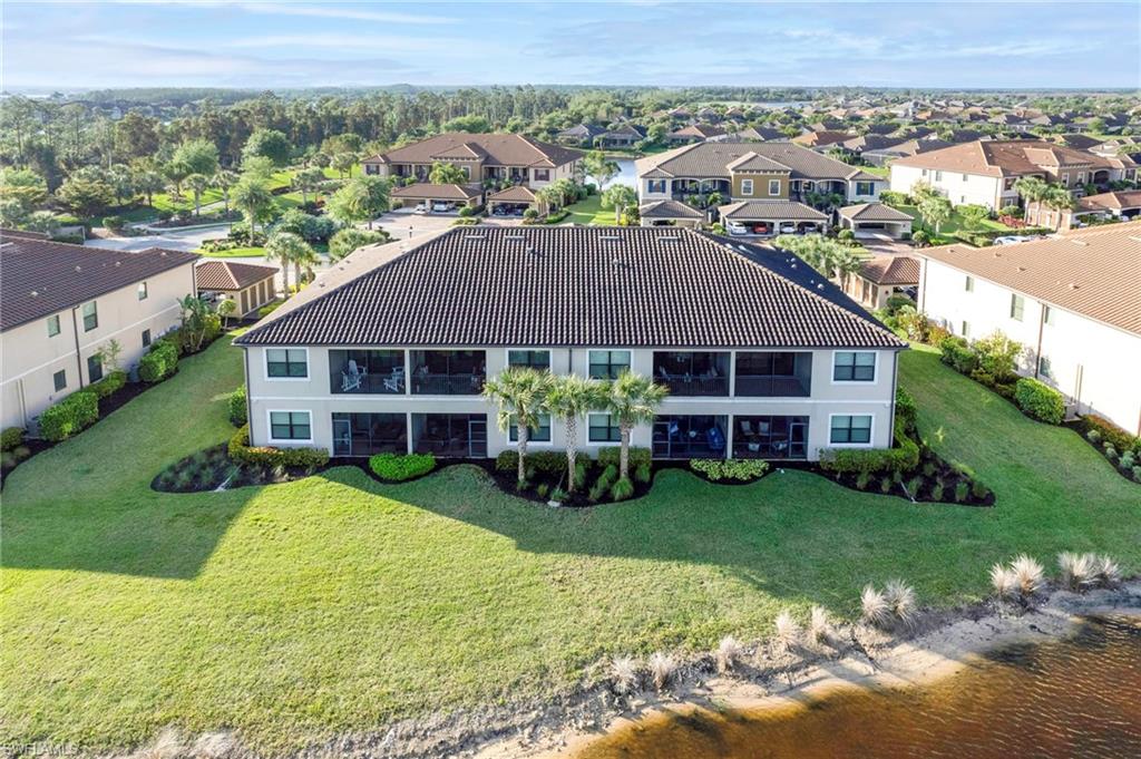 ESPLANADE - Residential Lease