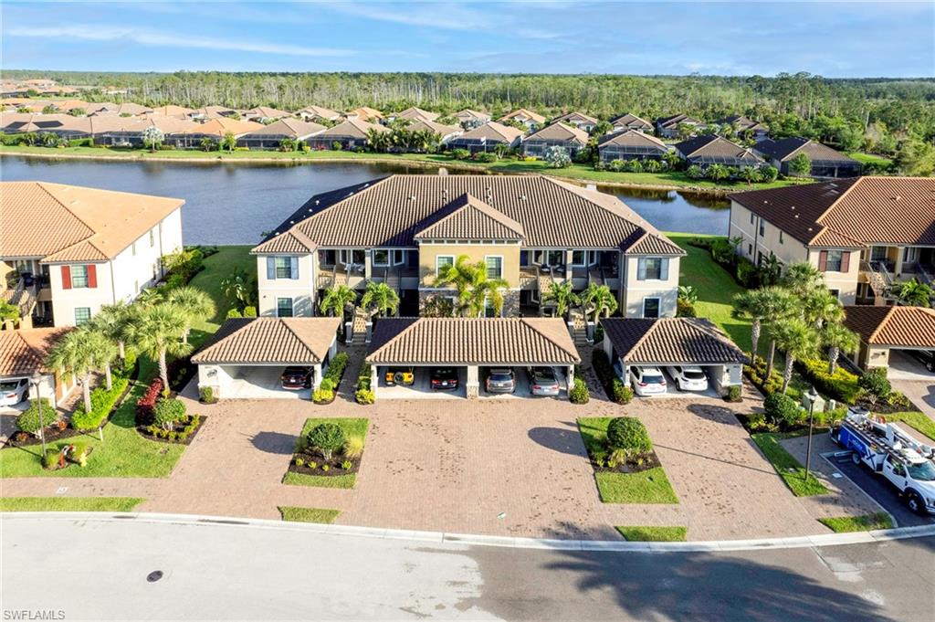 ESPLANADE - Residential Lease