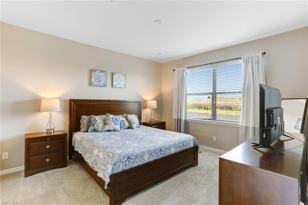 ESPLANADE - Residential Lease