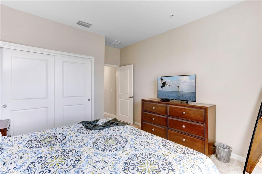 ESPLANADE - Residential Lease