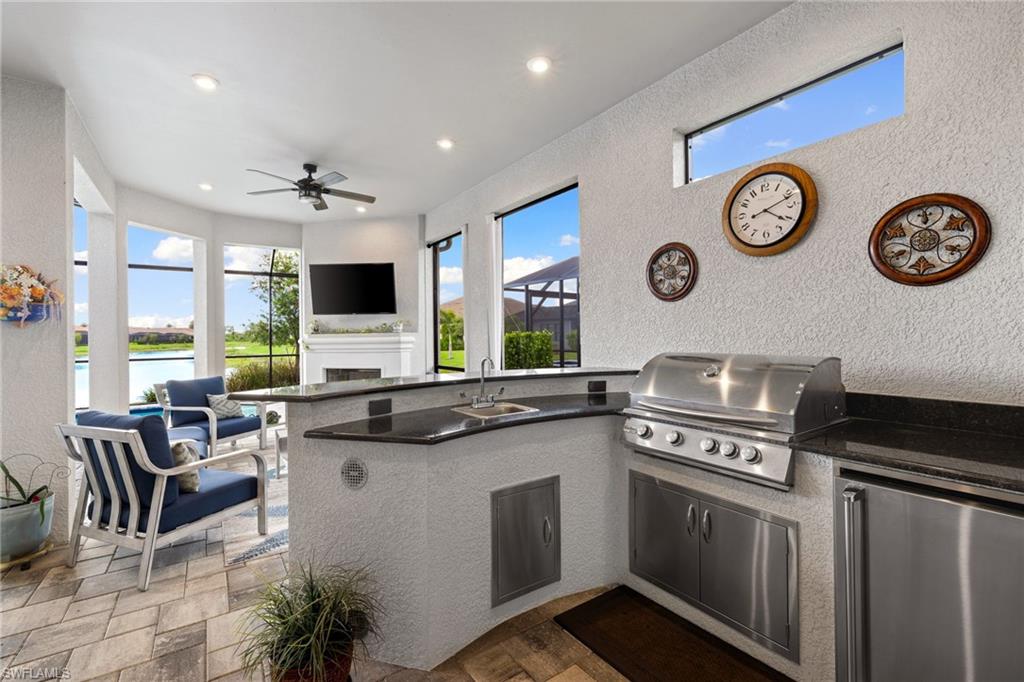 ESPLANADE AT HACIENDA LAKES - Residential