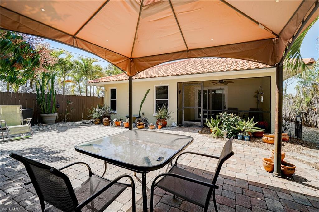 IMPERIAL SHORES - Residential