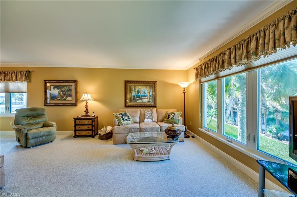PALM ROYAL APTS - Residential
