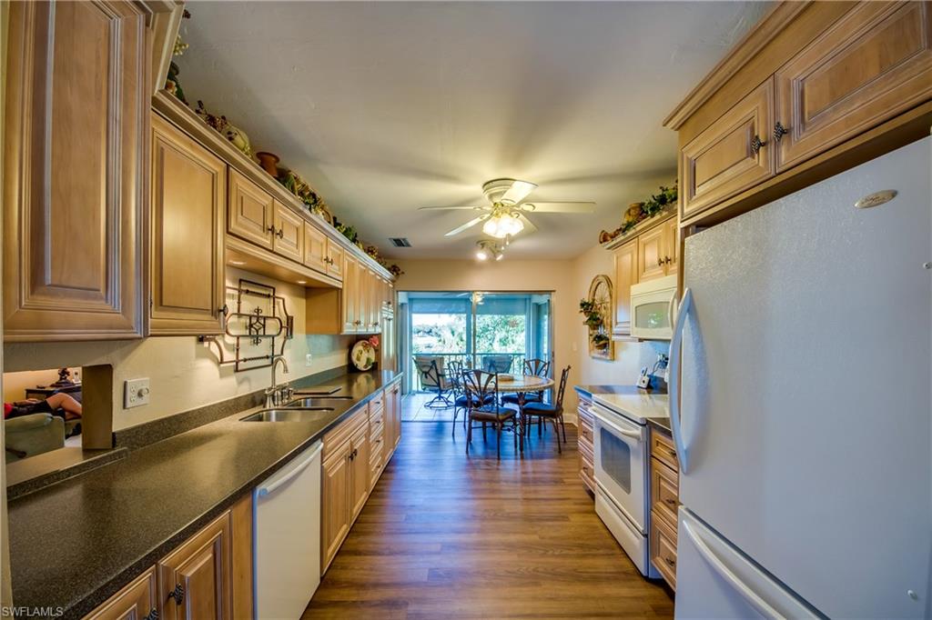 PALM ROYAL APTS - Residential