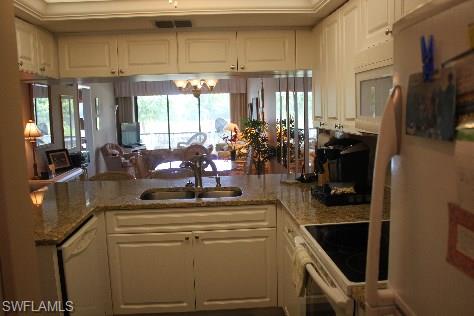 HARBOUR VILLAGE CONDO - Residential