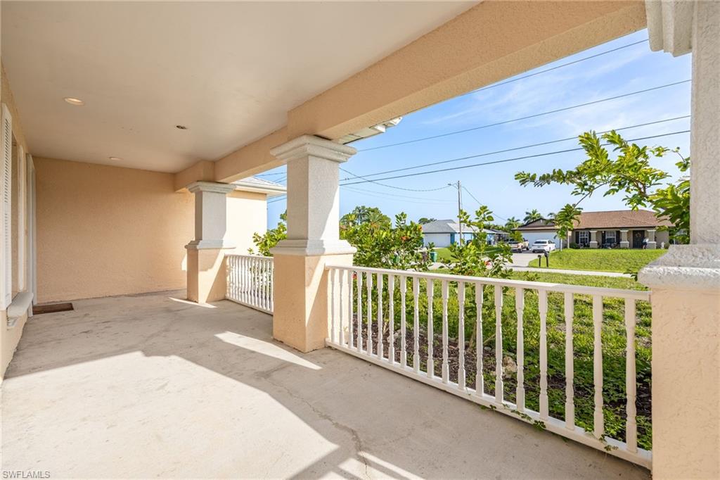CAPE CORAL - Residential