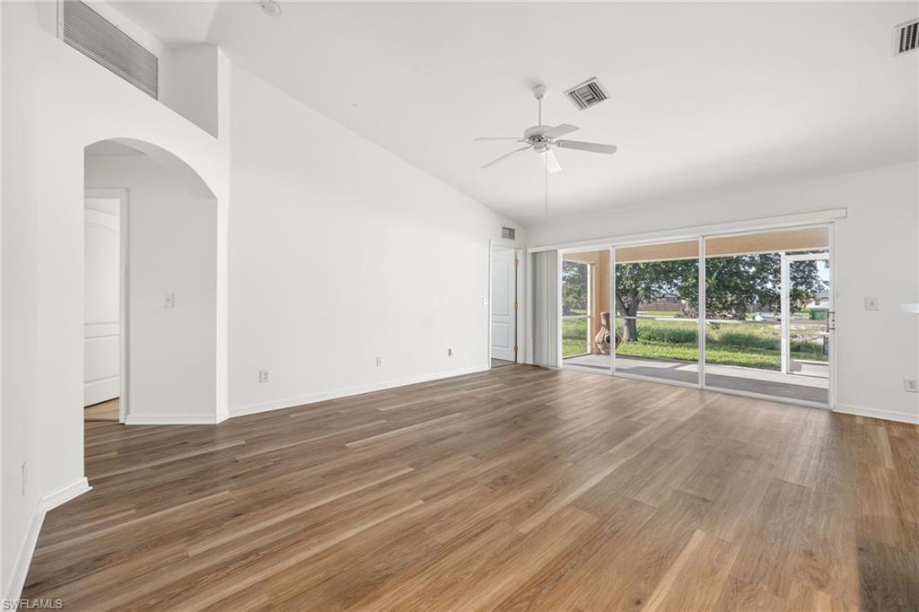 CAPE CORAL - Residential