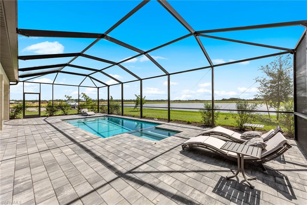 TUCKERS COVE - Residential
