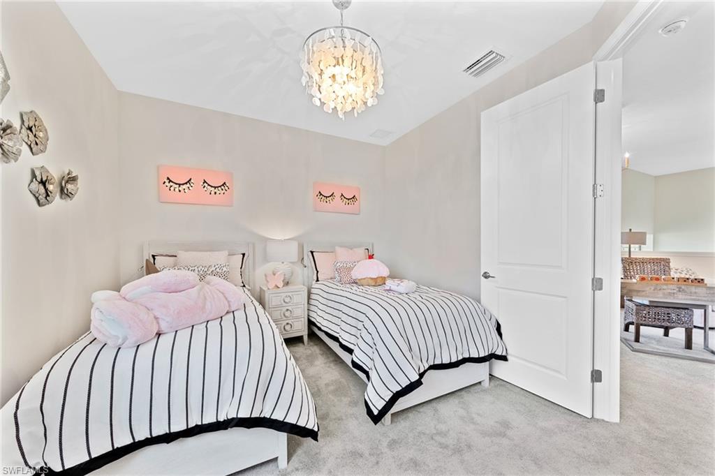 TUCKERS COVE - Residential