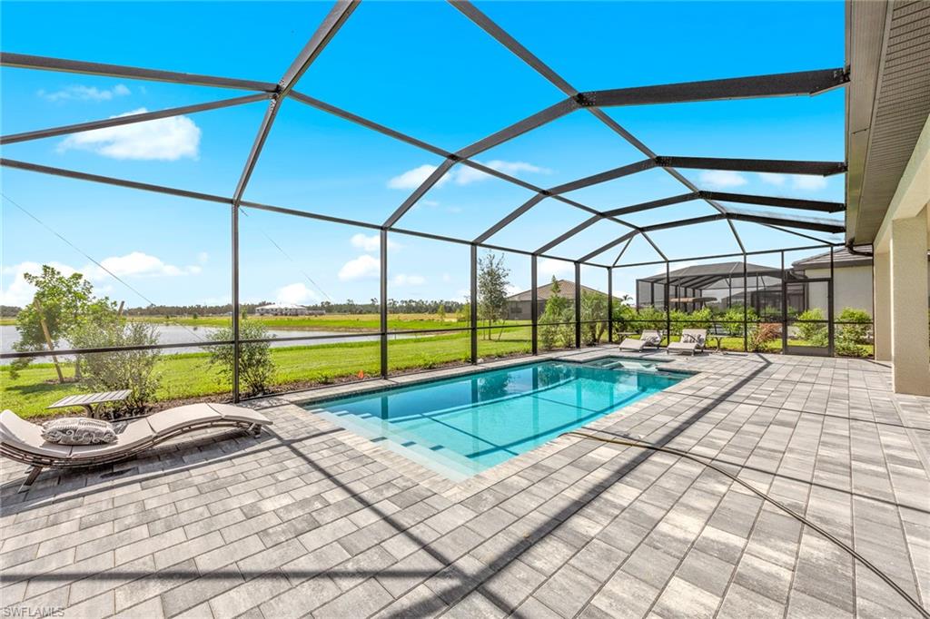 TUCKERS COVE - Residential