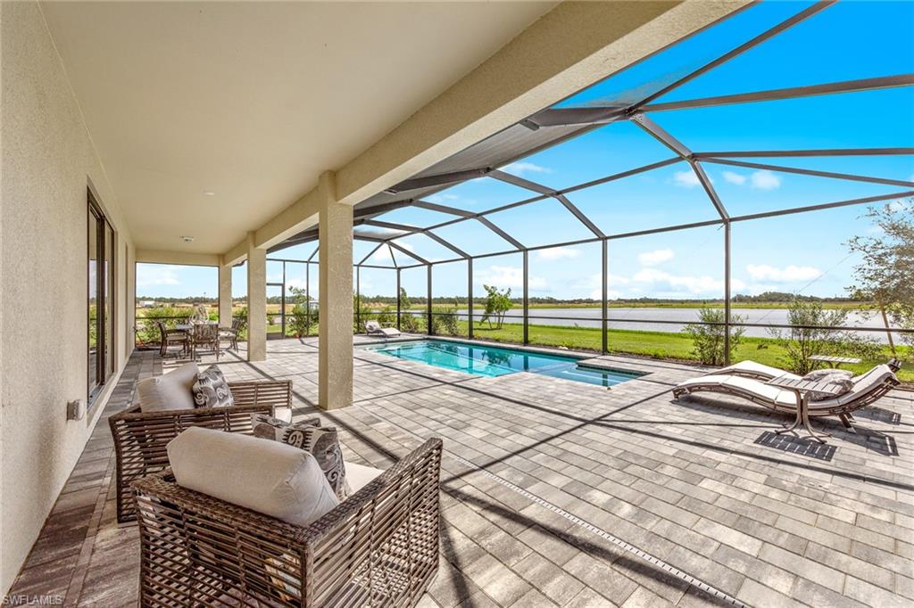 TUCKERS COVE - Residential