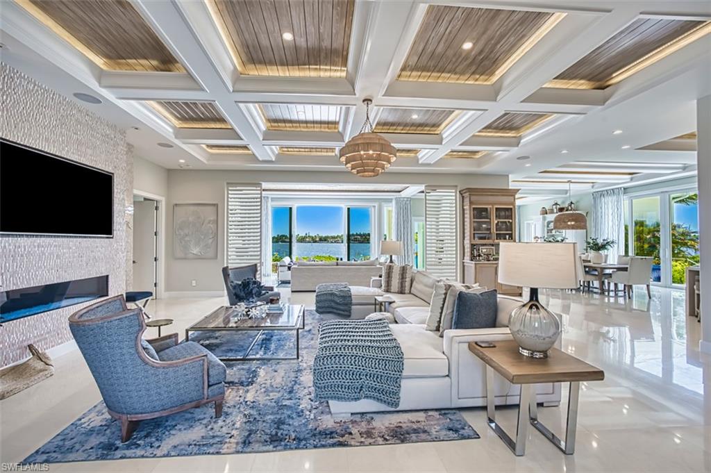 OYSTER BAY - Residential