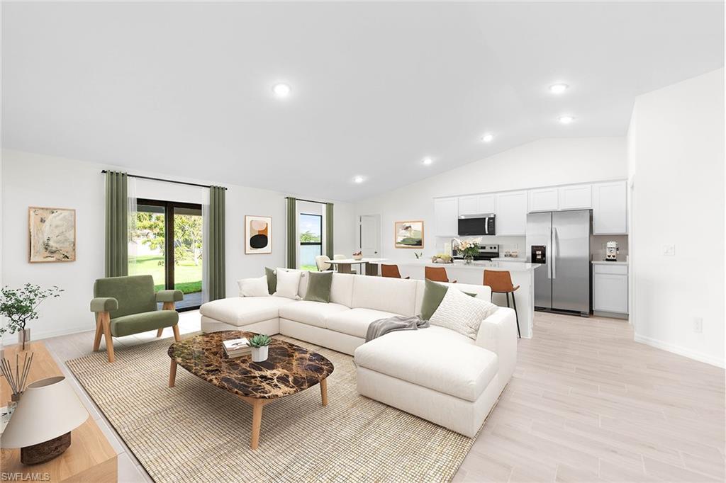 CAPE CORAL - Residential