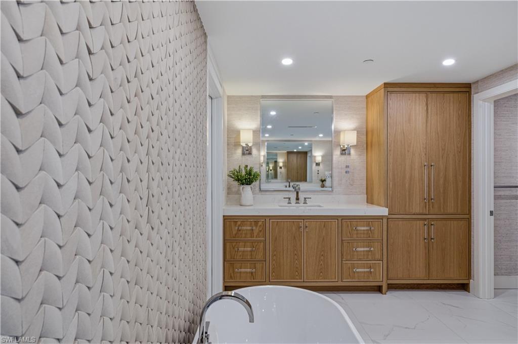 KALEA BAY TOWER 400 - Residential