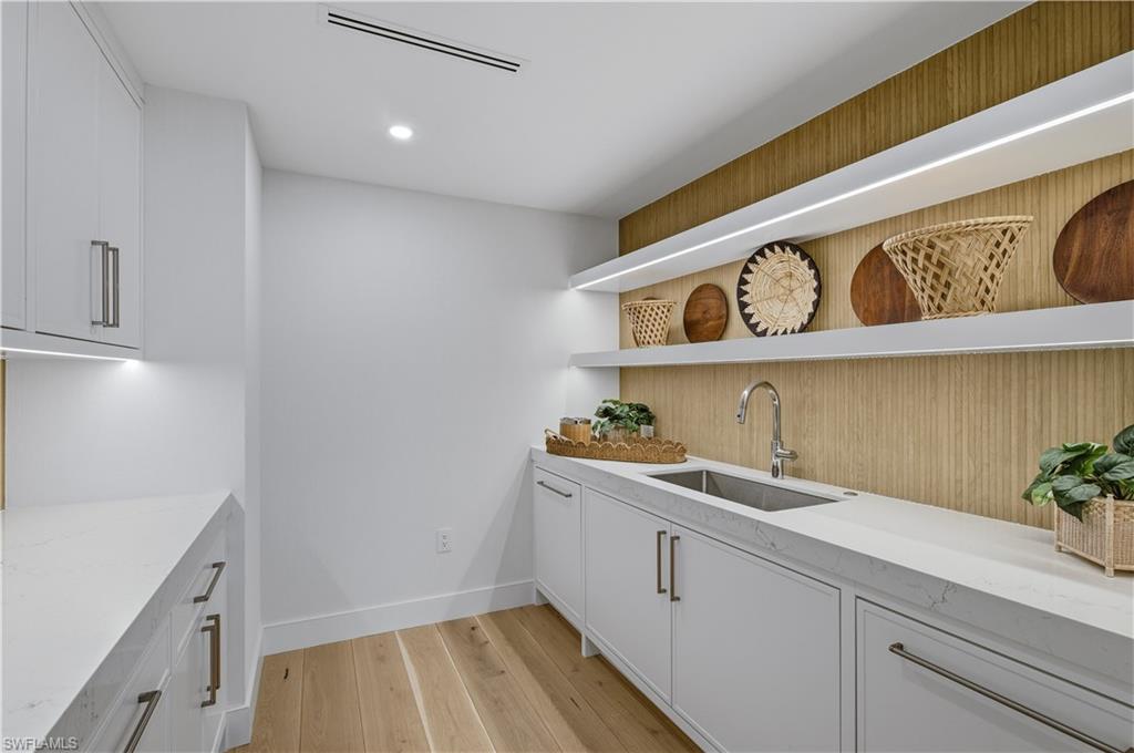 KALEA BAY TOWER 400 - Residential