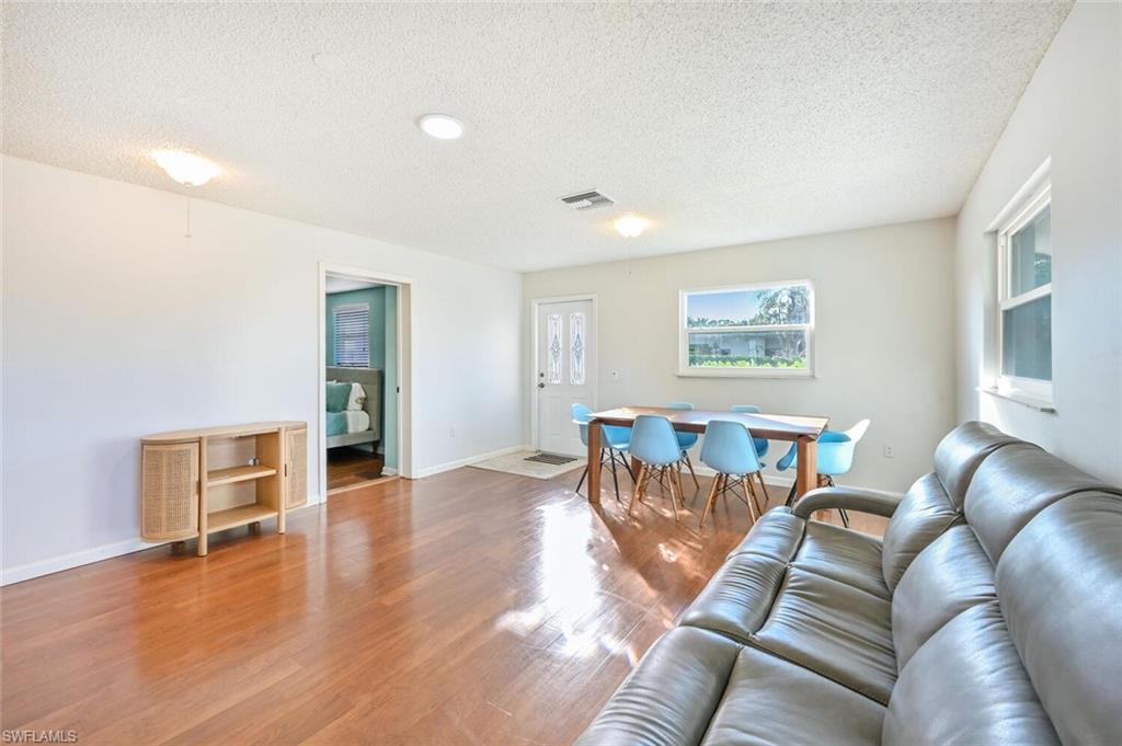 GULF ACRES - Residential
