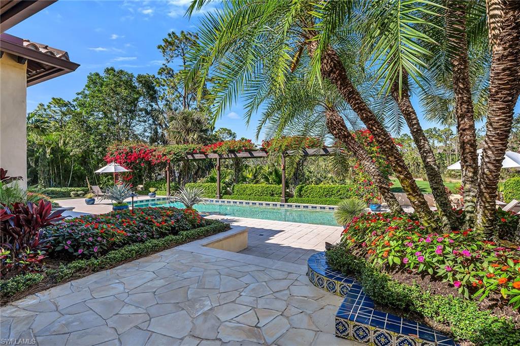 BELLO LAGO - Residential