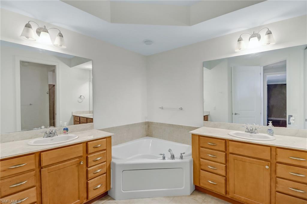 THE RESIDENCES AT COCONUT POINT - Residential