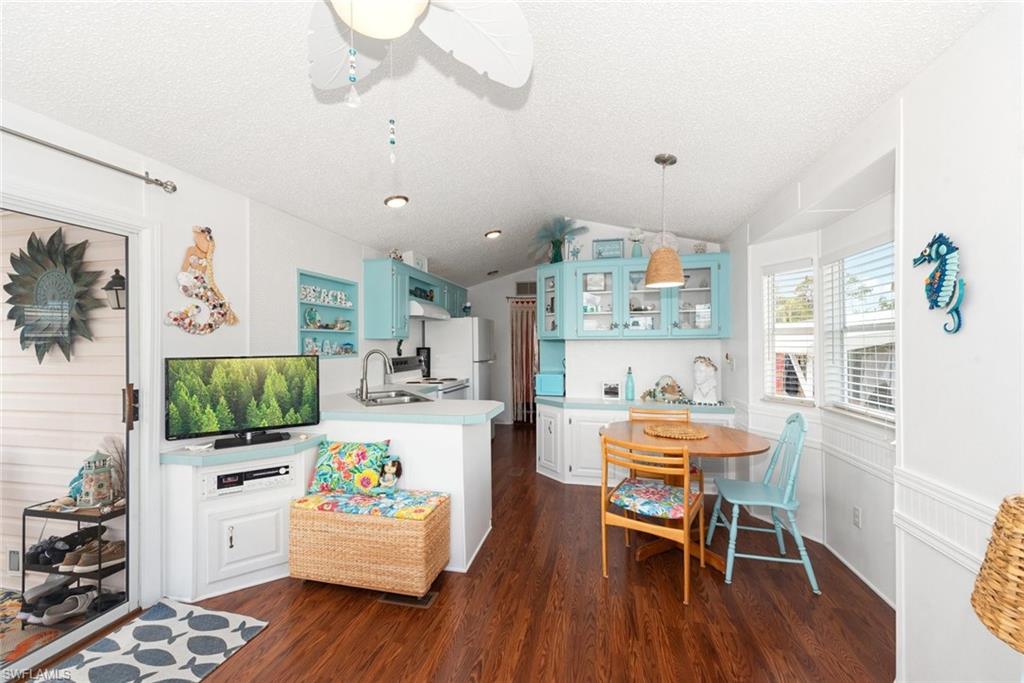 CYPRESS BEND RV RESORT - Residential