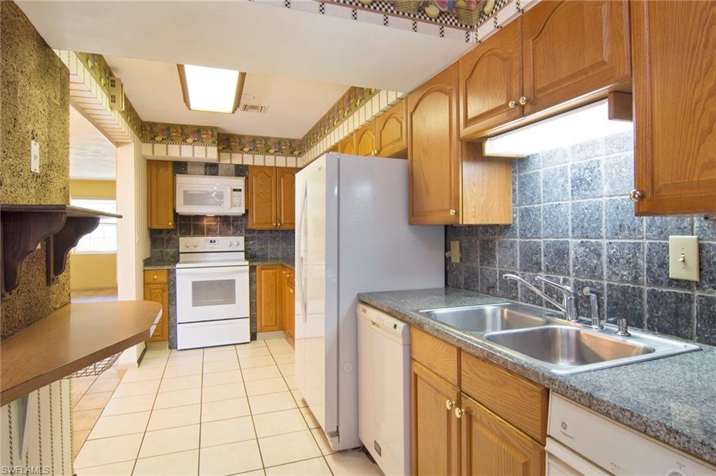 CUSHMAN MANOR - Residential