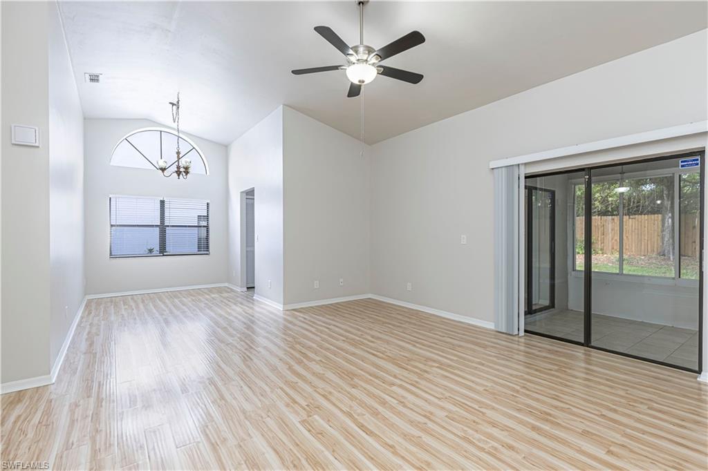 VILLAS FIVE - Residential