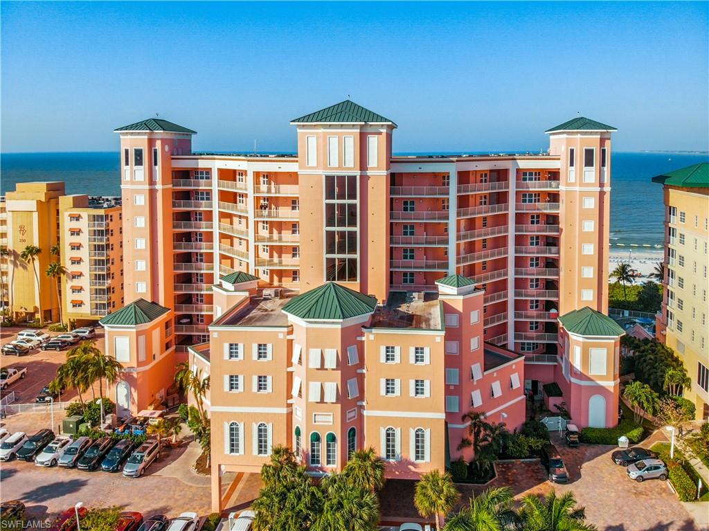 WHITE SAND VILLAS - Residential