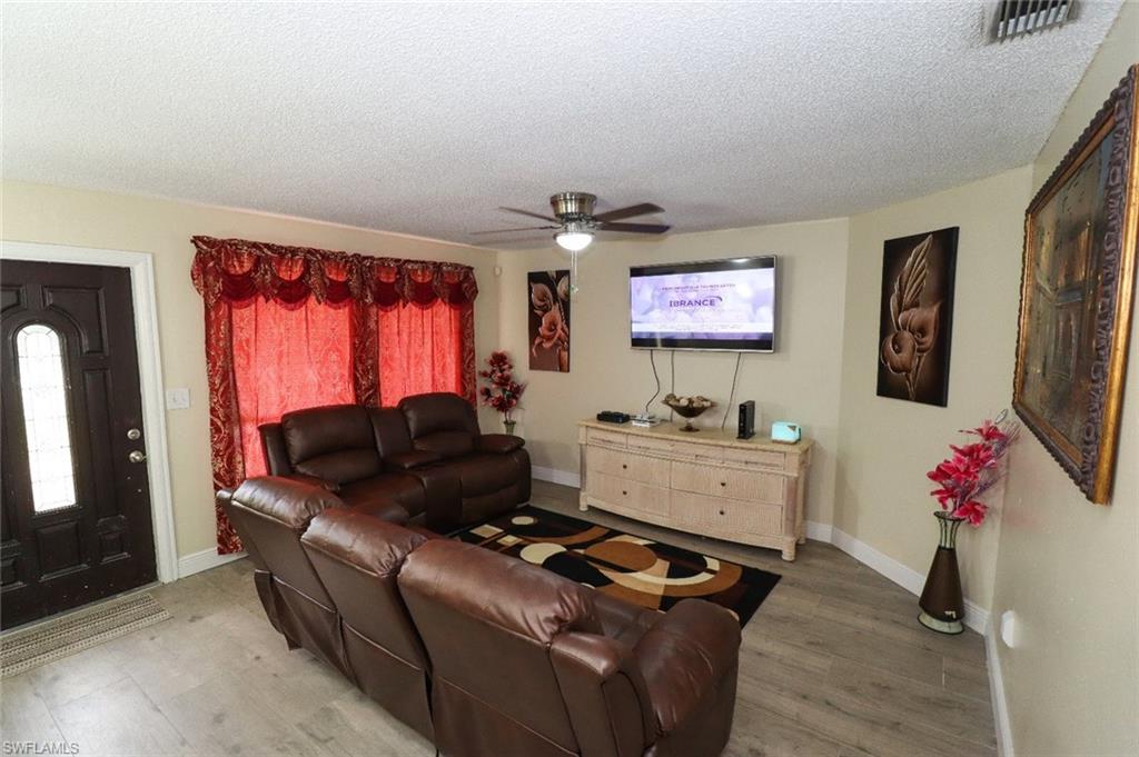 LELY TROPICAL ESTATES - Residential
