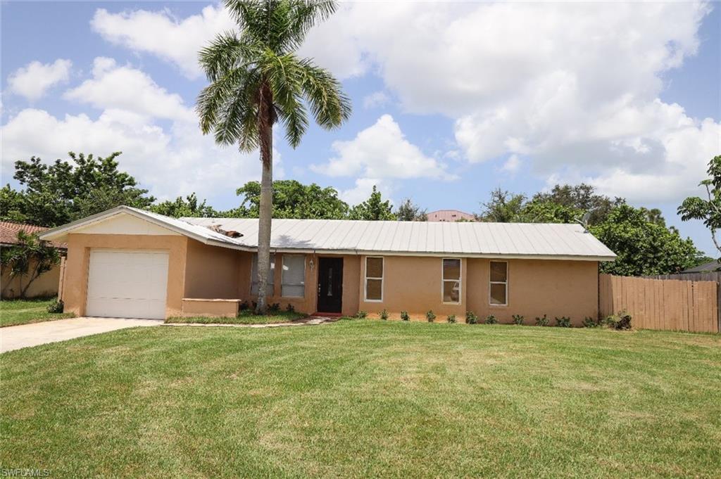 LELY TROPICAL ESTATES - Residential