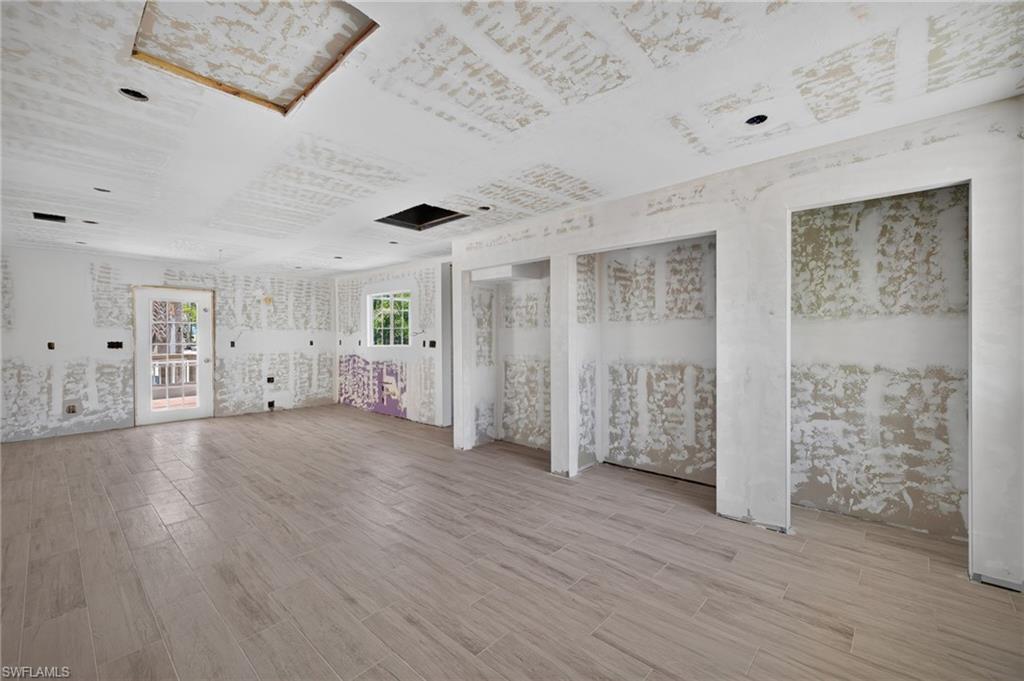CAPTIVA BEACH - Residential