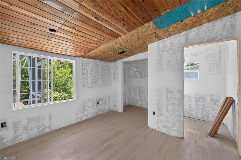 CAPTIVA BEACH - Residential