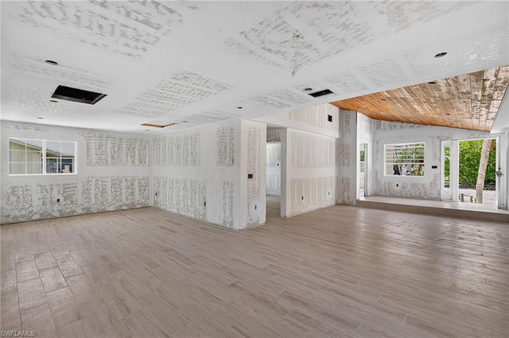 CAPTIVA BEACH - Residential