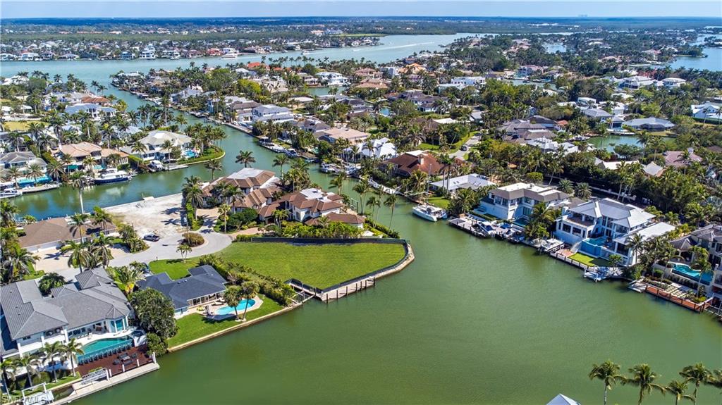 AQUALANE SHORES - Land