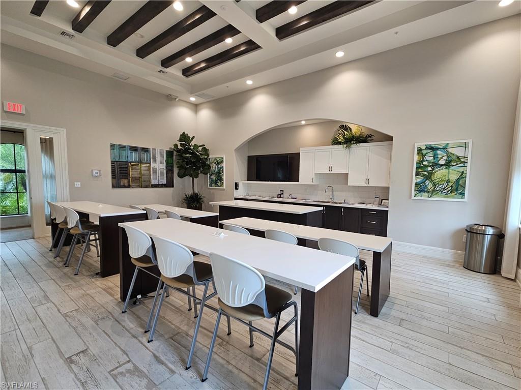 SILVERWOOD - Residential Lease