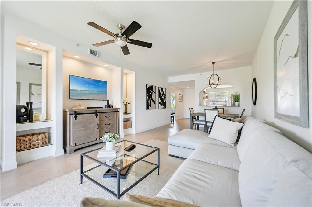 HUNTINGTON LAKES - Residential