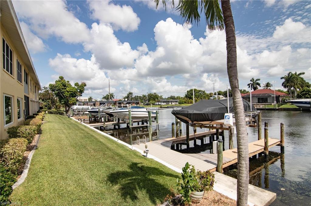 BEACH VILLA CONDO - Residential