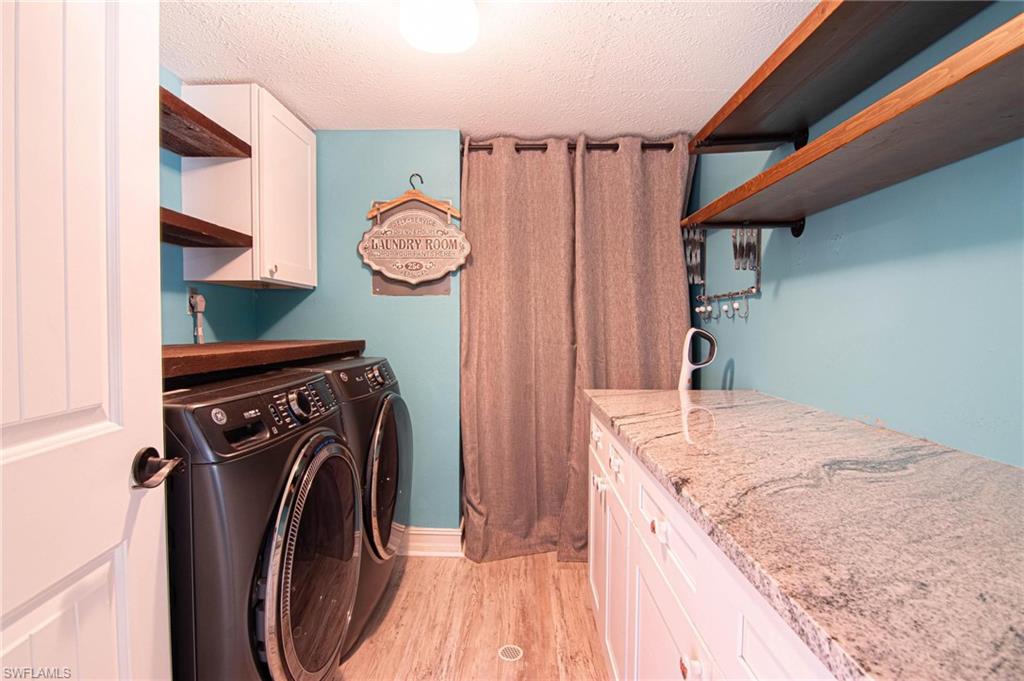 BEACH VILLA CONDO - Residential