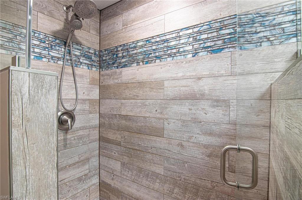 BEACH VILLA CONDO - Residential
