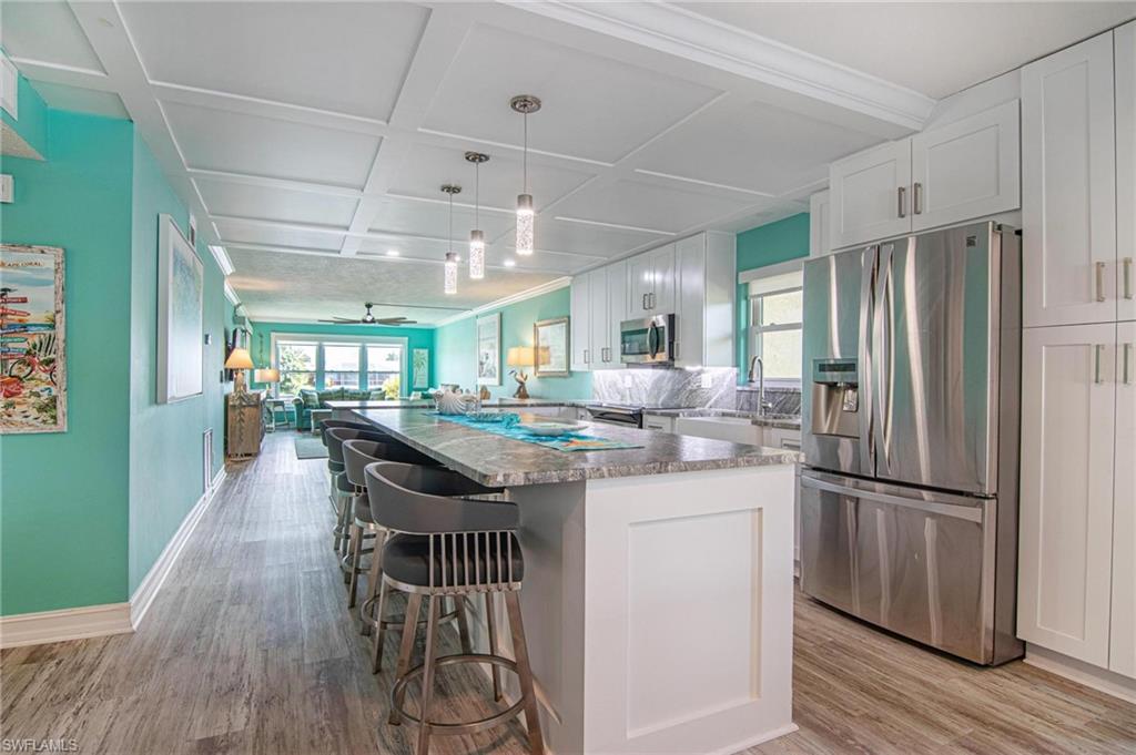 BEACH VILLA CONDO - Residential