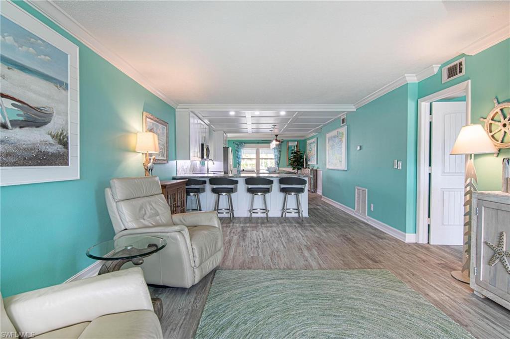 BEACH VILLA CONDO - Residential